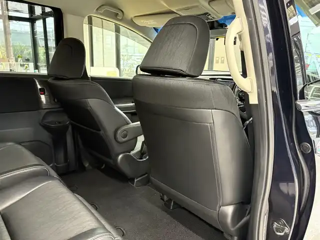 ホンダ オデッセイ アブソルート 高知県 2013(平25)年 10.3万km プレミアムヴィーナスブラックP (株)IDOMが運営する【じしゃロン高知店】の自社ローン専用車両になります。こちらは現金またはオートローンご利用時の価格です。自社ローンご希望の方は別途その旨お申付け下さい