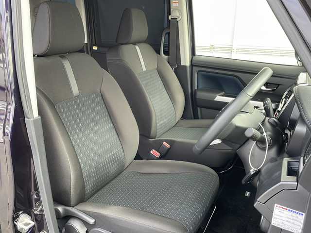 トヨタ ルーミー カスタムG 岩手県 2021(令3)年 3.7万km クールバイオレットクリスタルシャイン 純正９型ナビ　全周囲カメラ　ＤＶＤ再生　フルセグ　Ｂｌｕｅｔｏｏｔｈ　両側パワースライドドア　レーダークルコン　衝突被害軽減　ＬＥＤオートライト　ビルトインＥＴＣ２．０　スペアタイヤ　コーナーセンサー