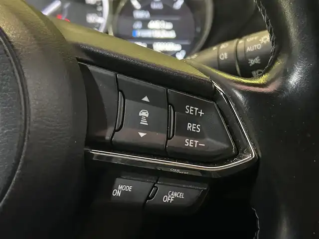 マツダ ＣＸ－８ XD Lパッケージ 香川県 2018(平30)年 15.1万km スノーフレイクホワイトパールマイカ 純正メモリナビ/→フルセグ/CD/DVD/Bluetooth/360°ビューモニター/後席フリップダウンモニター/BOSEスピーカー/レザーシート/前席シートヒーター/前席パワーシート/シートメモリー/パワーリアゲート/革巻きステアリング/ステアリングリモコン/ステアリングヒーター/アダプティブLEDヘッドライト/マツダレーダークルーズコントロール/レーンキープアシストシステム/スマートブレーキサポート/ドライバーアテンションアラート/プリクラッシュブレーキアラート/オートブレーキホールド/後席サンシェード/MTモード付AT/アイドリングストップ