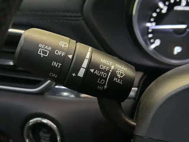 マツダ ＣＸ－８ XD Lパッケージ 香川県 2018(平30)年 15.1万km スノーフレイクホワイトパールマイカ 純正メモリナビ/→フルセグ/CD/DVD/Bluetooth/360°ビューモニター/後席フリップダウンモニター/BOSEスピーカー/レザーシート/前席シートヒーター/前席パワーシート/シートメモリー/パワーリアゲート/革巻きステアリング/ステアリングリモコン/ステアリングヒーター/アダプティブLEDヘッドライト/マツダレーダークルーズコントロール/レーンキープアシストシステム/スマートブレーキサポート/ドライバーアテンションアラート/プリクラッシュブレーキアラート/オートブレーキホールド/後席サンシェード/MTモード付AT/アイドリングストップ