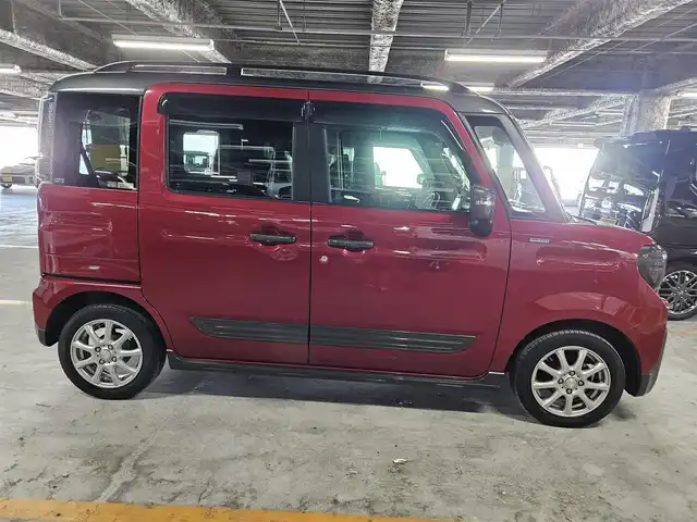 スズキ スペーシア ギア HYBRID XZ 福岡県 2019(令1)年 3.8万km フェニックスレッドパール/ガンメタリック2トーンルーフ 〇ワンオーナー/〇パナソニックナビ/〇フルセグTV/〇両側パワースライドドア/〇バックカメラ/〇ビルトインETC/〇セーフティサポート/〇デュアルセンサーブレーキS/〇LEDヘッドランプ/〇LEDフロントフォグランプ/〇オートエアコン/〇革巻きステアリングホイール/〇ステアリングスイッチ/〇ファブリックシート/〇シートヒーター/〇社外14インチアルミホイール/〇キーレスプッシュスタートシステム/〇禁煙車