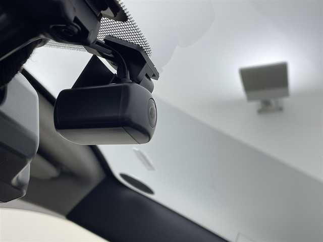 日産 キックス X 大阪府 2021(令3)年 2万km ブリリアントホワイトパール 純正９インチナビ/・BT接続/USB入力/バック/サイド/フロント/全方位カメラ/プロパイロット/レーンキープアシスト/前席シートヒーター/ステアリングヒーター/純正アルミホイール/インテリジェントルームミラー/ハンドル支援/衝突被害軽減ブレーキ/駐車支援機能/ふらつき警報/ビルトインETC/純正フロアマット/寒冷地仕様/禁煙車