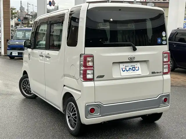 ダイハツ ウェイク L SA 沖縄県 2014(平26)年 5.7万km パールホワイトⅢ (株)IDOMが運営する【じしゃロンコザ店】の自社ローン専用車両になりますこちらは現金またはオートローンご利用時の価格です。自社ローンご希望の方は別途その旨お申付け下さい/・本土仕入/・純正ナビ/・TV/・CD再生/・ETC/・プッシュスタート/・衝突被害軽減システム/・横滑り防止装置/・社外アルミホイール/・純正フロアマット/・オートライト