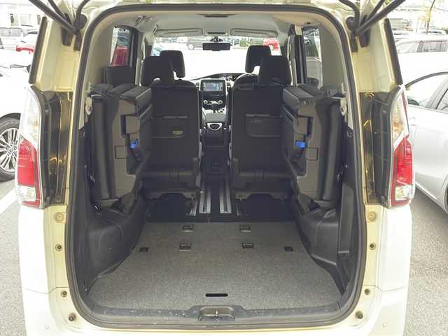 日産 セレナ X Vセレクション 長野県 2018(平30)年 4.3万km ブリリアントホワイトパール 禁煙車/プロパイロット/純正7インチナビ/【MJ117D-W】/(CD/フルセグTV/Bluetooth/SD)/社外15インチアルミホイール/インテリジェントアラウンドビューモニター/両側パワースライドドア/インテリジェントルームミラー/ドライブレコーダー/ステアリングスイッチ/アイドリングストップ/ビルトインETC/オートライト/スマートキー/Pスタート/電動格納ミラー/衝突軽減ブレーキ/コーナーセンサー/横滑り防止