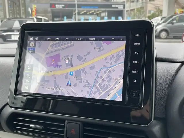 三菱 デリカミニ T プレミアム 鹿児島県 2024(令6)年 1.2万km 緑Ⅱ ワンオーナー/プッシュスタート/純正ナビ(FM/AM/BT/フルセグTV)/マイパイロット/パドルシフト/IC付ターボ/アイドリングストップ/ブレーキホールド/両側パワースライドドア/ビルトインETC/全方位カメラ/デジタルインナーミラー/ハーフレザーシート/DN席シートヒーター/純正フロアマット/純正アルミホイール/ルーフレール/オートライト/オートマチックハイビーム/ABS/ASC/HDC/DAA/FCM/LDW/LDP/TSR/LCDN/EAPM/ABSA/RCTA/PFCW/前後コーナーセンサー/スマートキー/取扱説明書/保証書