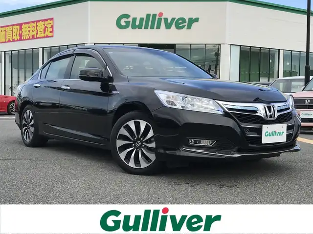 ホンダ アコード ハイブリッド LX 鳥取県 2013(平25)年 3.7万km プレミアムスパークルブラックパール 純正ナビ/フルセグ/DVD/CD/BT/バックカメラ/ビルトインETC/クルーズコントロール/黒レザーシート/前席パワーシート/運転席メモリーシート/前席シートヒーター/LEDヘットライト/フォグライト/純正17インチアルミホイール/カーテンエアバッグ/プッシュエンジンスタート/スマートキー/フロアマット/ドアバイザー