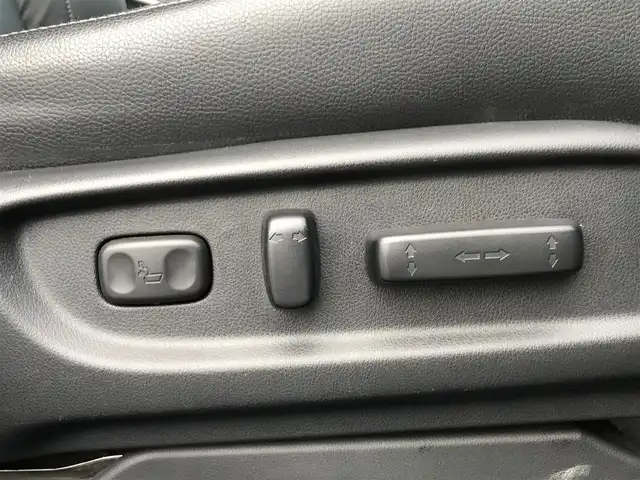 ホンダ アコード ハイブリッド LX 鳥取県 2013(平25)年 3.7万km プレミアムスパークルブラックパール 純正ナビ/フルセグ/DVD/CD/BT/バックカメラ/ビルトインETC/クルーズコントロール/黒レザーシート/前席パワーシート/運転席メモリーシート/前席シートヒーター/LEDヘットライト/フォグライト/純正17インチアルミホイール/カーテンエアバッグ/プッシュエンジンスタート/スマートキー/フロアマット/ドアバイザー