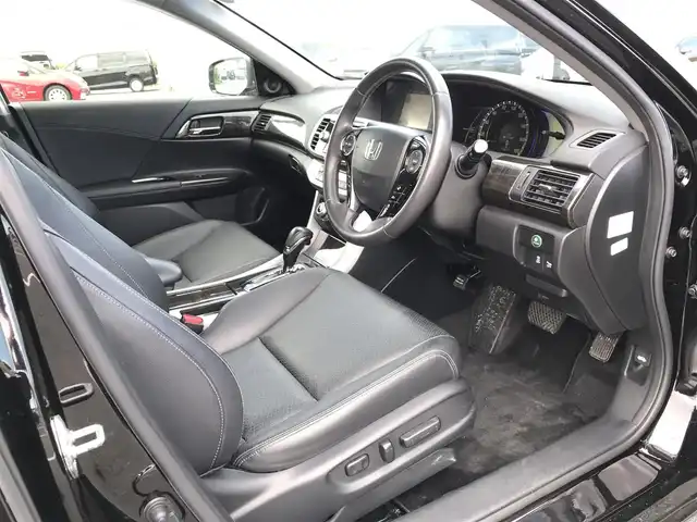 ホンダ アコード ハイブリッド LX 鳥取県 2013(平25)年 3.7万km プレミアムスパークルブラックパール 純正ナビ/フルセグ/DVD/CD/BT/バックカメラ/ビルトインETC/クルーズコントロール/黒レザーシート/前席パワーシート/運転席メモリーシート/前席シートヒーター/LEDヘットライト/フォグライト/純正17インチアルミホイール/カーテンエアバッグ/プッシュエンジンスタート/スマートキー/フロアマット/ドアバイザー