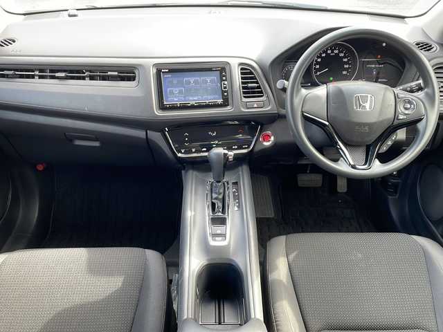 ホンダ ヴェゼル G ホンダセンシング 福井県 2018(平30)年 9.4万km プラチナホワイトパール 純正メモリナビゲーション/（CD/DVD/BT）/フルセグテレビ/バックカメラ/ホンダセンシング/アダプティブクルーズコントロール/レーンキープアシスト/ドライブレコーダー/LEDヘッドライト/オートハイビーム/オートライト/プッシュスタート/スマートキー/保証書/取扱説明書