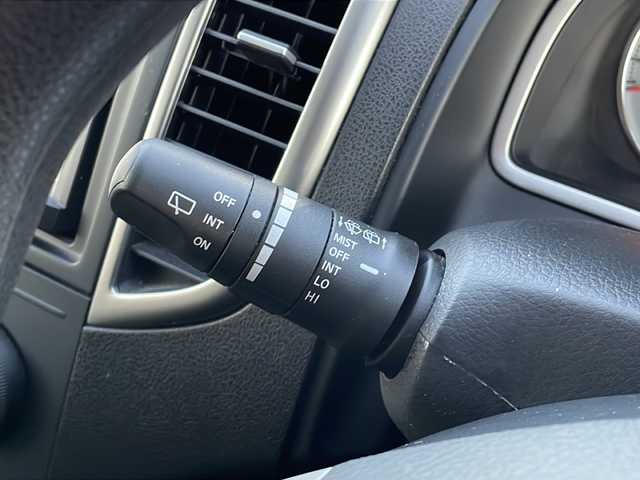 日産 ウイングロード 15M Vリミテッド 山口県 2018(平30)年 3.8万km ホワイトパール ワンオーナー/純正SDナビ　【MJ117D-A】/・Bluetooth接続/・フルセグTV/・DVD再生機能有/バックカメラ/ビルトインETC/ドライブレコーダー/横滑り防止装置/純正フロアマット/スマートキー/スペアキー有/純正16インチアルミホイール/オートエアコン/ドアバイザー/保証書/取扱説明書