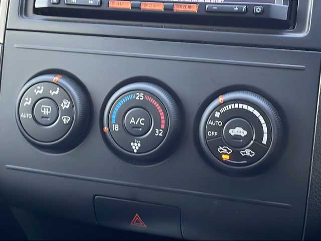 日産 ウイングロード 15M Vリミテッド 山口県 2018(平30)年 3.8万km ホワイトパール ワンオーナー/純正SDナビ　【MJ117D-A】/・Bluetooth接続/・フルセグTV/・DVD再生機能有/バックカメラ/ビルトインETC/ドライブレコーダー/横滑り防止装置/純正フロアマット/スマートキー/スペアキー有/純正16インチアルミホイール/オートエアコン/ドアバイザー/保証書/取扱説明書