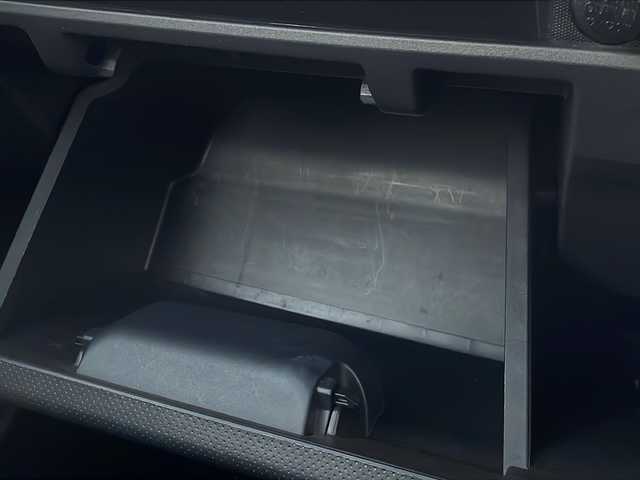 日産 ウイングロード 15M Vリミテッド 山口県 2018(平30)年 3.8万km ホワイトパール ワンオーナー/純正SDナビ　【MJ117D-A】/・Bluetooth接続/・フルセグTV/・DVD再生機能有/バックカメラ/ビルトインETC/ドライブレコーダー/横滑り防止装置/純正フロアマット/スマートキー/スペアキー有/純正16インチアルミホイール/オートエアコン/ドアバイザー/保証書/取扱説明書