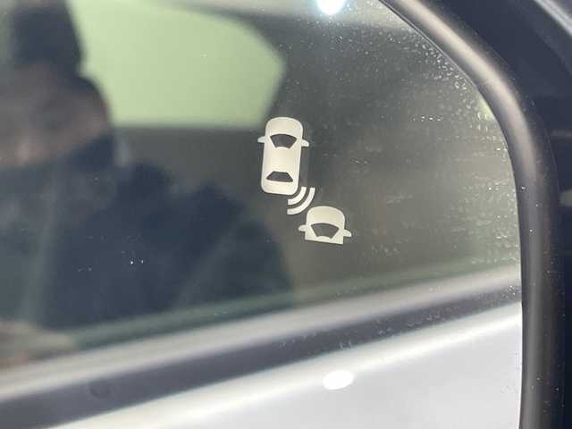 ホンダ ヴェゼル ハイブリッド e:HEV Z 愛媛県 2025(令7)年 0.1千km プラチナホワイトパール e:HEV Z　4VC4AG3　Honda CONNECTディスプレー+ETC2.0車載器+ワイヤレス充電器(231/000)/純正9型ナビ/フルセグTV/Bluetooth//AppleCarPlay/AndoroidAuto/アダプティブクルーズコントロール/シートヒーター/ステアリングヒーター/ステアリングスイッチ/置くだけ充電/パドルシフト