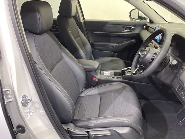 ホンダ ヴェゼル ハイブリッド e:HEV Z 愛媛県 2025(令7)年 0.1千km プラチナホワイトパール e:HEV Z　4VC4AG3　Honda CONNECTディスプレー+ETC2.0車載器+ワイヤレス充電器(231/000)/純正9型ナビ/フルセグTV/Bluetooth//AppleCarPlay/AndoroidAuto/アダプティブクルーズコントロール/シートヒーター/ステアリングヒーター/ステアリングスイッチ/置くだけ充電/パドルシフト