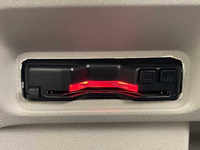 ホンダ Ｎ ＢＯＸ 愛知県 2024(令6)年 1.6万km プラチナホワイトパール ホンダセンシング/純正8型ディスプレイオーディオナビ/両側パワースライドドア/レーダークルーズコントロール/シートヒーター/バックカメラ/コーナーセンサー/LEDヘッドライト/オートマチックハイビーム/ドライブレコーダー/ETC/衝突軽減システム/フルセグ/Bluetooth/ステアリングスイッチ/スマートキー/プッシュスタート