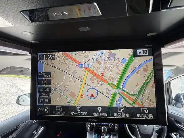 トヨタ ヴェルファイア ZG 長崎県 2019(平31)年 8.3万km ホワイトパールクリスタルシャイン ワンオーナー/TRDエアロ（F/S/R下）/サンルーフ/社外11インチナビ/（CD/DVD/BT/フルセグ）/フリップダウンモニター/衝突軽減システム/レーンアシスト/ブラインドスポットモニター/両側パワースライドドア/パワーバックドア/デジタルインナーミラー/パワーシート/シートヒーター/エアシート/ハンドルヒーター/純正18インチAW