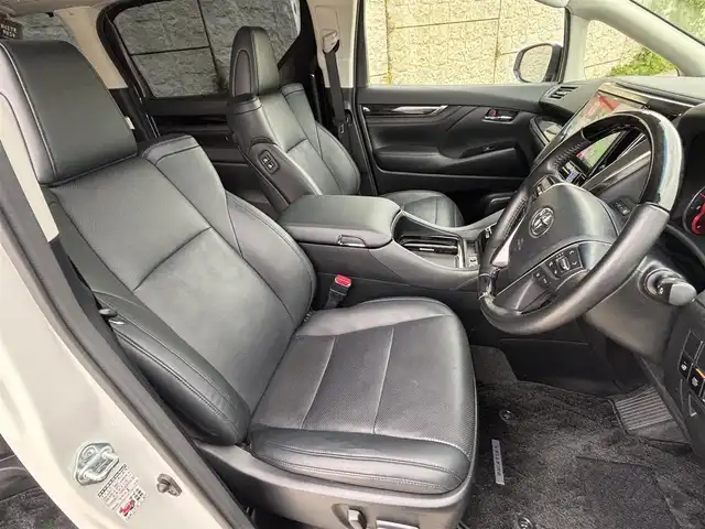 トヨタ ヴェルファイア ZG 長崎県 2019(平31)年 8.3万km ホワイトパールクリスタルシャイン ワンオーナー/TRDエアロ（F/S/R下）/サンルーフ/社外11インチナビ/（CD/DVD/BT/フルセグ）/フリップダウンモニター/衝突軽減システム/レーンアシスト/ブラインドスポットモニター/両側パワースライドドア/パワーバックドア/デジタルインナーミラー/パワーシート/シートヒーター/エアシート/ハンドルヒーター/純正18インチAW