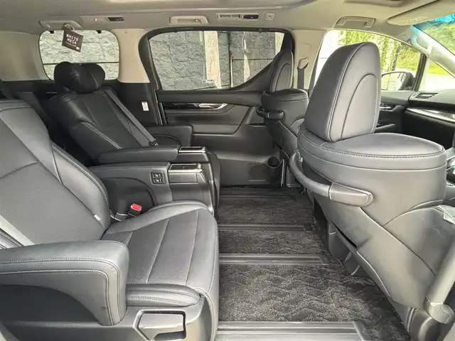 トヨタ ヴェルファイア ZG 長崎県 2019(平31)年 8.3万km ホワイトパールクリスタルシャイン ワンオーナー/TRDエアロ（F/S/R下）/サンルーフ/社外11インチナビ/（CD/DVD/BT/フルセグ）/フリップダウンモニター/衝突軽減システム/レーンアシスト/ブラインドスポットモニター/両側パワースライドドア/パワーバックドア/デジタルインナーミラー/パワーシート/シートヒーター/エアシート/ハンドルヒーター/純正18インチAW