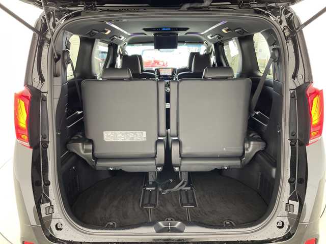 トヨタ アルファード S タイプゴールド 兵庫県 2020(令2)年 3.9万km ブラック ・純正9インチディスプレイディオ/ナビ/TV/Bluetooth/Miracast/・CD/DVDプレイヤー/・バックカメラ/・ビルトインETC/・12.1インチフリップダウンモニター/・デジタルインナーミラー/・Toyota　Safety　Sense/プリクラッシュセーフティ/レーントレーシングアシスト/レーダークルーズコントロール（全車速追従機能付）/ロードサインアシスト/アダプティブハイビームシステム/・ブラインドスポットモニター/・パーキングサポートブレーキ/・リヤクロストラフィックアラート/・ロードサインアシスト/・先行車発進告知/・ナノイー/・純正ドライブレコーダー/・ＬＥＤヘッドライト/・オートライト/・フォグランプ/・両側パワースライドドア/・パワーバックドア/・ハーフレザー/・純正18インチアルミホイール