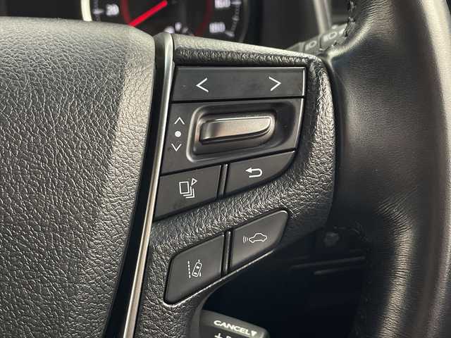 トヨタ アルファード S タイプゴールド 兵庫県 2020(令2)年 3.9万km ブラック ・純正9インチディスプレイディオ/ナビ/TV/Bluetooth/Miracast/・CD/DVDプレイヤー/・バックカメラ/・ビルトインETC/・12.1インチフリップダウンモニター/・デジタルインナーミラー/・Toyota　Safety　Sense/プリクラッシュセーフティ/レーントレーシングアシスト/レーダークルーズコントロール（全車速追従機能付）/ロードサインアシスト/アダプティブハイビームシステム/・ブラインドスポットモニター/・パーキングサポートブレーキ/・リヤクロストラフィックアラート/・ロードサインアシスト/・先行車発進告知/・ナノイー/・純正ドライブレコーダー/・ＬＥＤヘッドライト/・オートライト/・フォグランプ/・両側パワースライドドア/・パワーバックドア/・ハーフレザー/・純正18インチアルミホイール