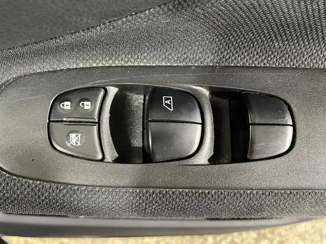 日産 セレナ ハイウェイスター Vセレクション 青森県 2012(平24)年 3.6万km スーパーブラック ワンオーナー/4WD/純正メモリナビ/【AM/FM/CD/DVD/SD/BT/AUX】/フルセグテレビ/バックカメラ/クルーズコントロール/両側パワースライドドア/アイドリングストップ/純正フロアマット/純正AW夏タイヤ積込/ETC/取扱説明書/保証書