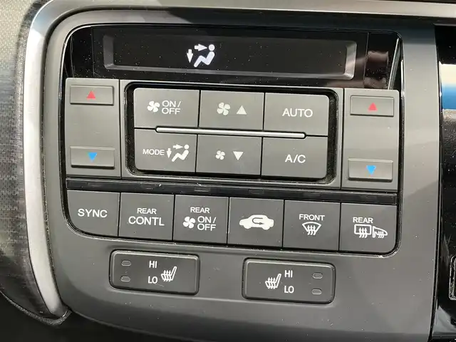 ホンダ ステップワゴン スパーダ クールスピリット ADV パッケージβ 鹿児島県 2016(平28)年 5.8万km ホワイトオーキッドパール 無限エアロ/純正9インチプレミアムインターナビ/フルセグTV/BT/CD/DVD/MSV/純正フリップダウンモニター/バックカメラ/両側パワースライドドア/レーダークルーズコントロール/ハーフレザーシート/前席シートヒーター/パドルシフト/わくわくゲート/ETC/純正LEDヘッドライト/純正17インチアルミホイール