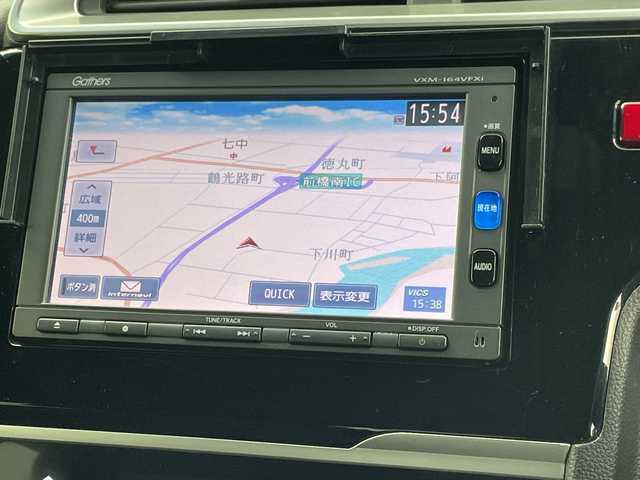 ホンダ フィット ハイブリット Sパッケージ 群馬県 2016(平28)年 5.2万km クリスタルブラックパール 禁煙車　衝突軽減ブレーキ　純正７インチナビ　バックカメラ　クルーズコントロール　LEDライト　純正１６インチアルミホイール　ステアリングリモコン　パドルシフト　ETC　ドライブレコーダー　スマートキー