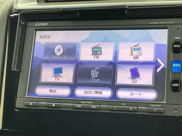ホンダ フィット ハイブリット Sパッケージ 群馬県 2016(平28)年 5.2万km クリスタルブラックパール 禁煙車　衝突軽減ブレーキ　純正７インチナビ　バックカメラ　クルーズコントロール　LEDライト　純正１６インチアルミホイール　ステアリングリモコン　パドルシフト　ETC　ドライブレコーダー　スマートキー