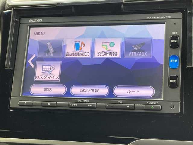 ホンダ フィット ハイブリット Sパッケージ 群馬県 2016(平28)年 5.2万km クリスタルブラックパール 禁煙車　衝突軽減ブレーキ　純正７インチナビ　バックカメラ　クルーズコントロール　LEDライト　純正１６インチアルミホイール　ステアリングリモコン　パドルシフト　ETC　ドライブレコーダー　スマートキー