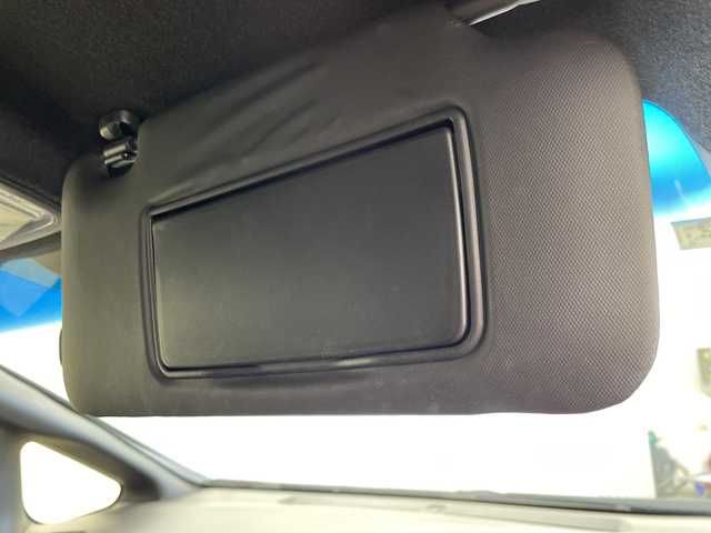 ホンダ フィット ハイブリット Sパッケージ 群馬県 2016(平28)年 5.2万km クリスタルブラックパール 禁煙車　衝突軽減ブレーキ　純正７インチナビ　バックカメラ　クルーズコントロール　LEDライト　純正１６インチアルミホイール　ステアリングリモコン　パドルシフト　ETC　ドライブレコーダー　スマートキー