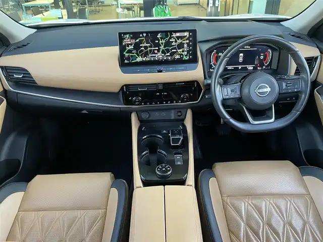 日産 エクストレイル G e－4ORCE 東京都 2023(令5)年 5.5万km ブリリアントホワイトパール/スーパーブラック 2トーン ワンオーナー/NISMOフロントリップスポイラー/NISMOスポーツマフラー/NISMOアンテナ・ピラー・バックドア・ウィングサイドガーニッシュ/純正ナビ/アラウンドビューカメラ/フルセグテレビ/Bluetooth/プロパイロット/ヘッドアップディスプレイ/インテリジェントルームミラー/ワイヤレスチャージ/ステアリングリモコン/ステアリングヒーター/シートヒーター/レザーシート/パワーシート/ETC2.0/前後コーナーセンサー/電動リアゲート/ルーフレール/リアフォグ/純正19インチアルミホイール/インテリジェントエマージェンシーブレーキ/インテリジェントクルーズコントロール/スペアキー
