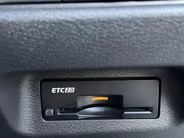 日産 エクストレイル G e－4ORCE 東京都 2023(令5)年 5.5万km ブリリアントホワイトパール/スーパーブラック 2トーン ワンオーナー/NISMOフロントリップスポイラー/NISMOスポーツマフラー/NISMOアンテナ・ピラー・バックドア・ウィングサイドガーニッシュ/純正ナビ/アラウンドビューカメラ/フルセグテレビ/Bluetooth/プロパイロット/ヘッドアップディスプレイ/インテリジェントルームミラー/ワイヤレスチャージ/ステアリングリモコン/ステアリングヒーター/シートヒーター/レザーシート/パワーシート/ETC2.0/前後コーナーセンサー/電動リアゲート/ルーフレール/リアフォグ/純正19インチアルミホイール/インテリジェントエマージェンシーブレーキ/インテリジェントクルーズコントロール/スペアキー