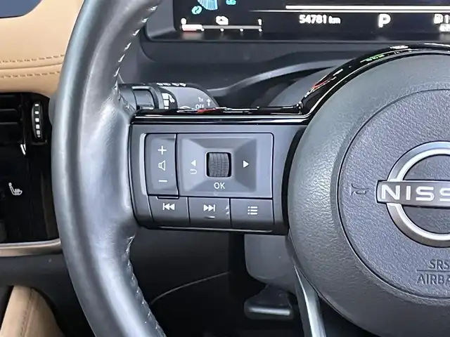 日産 エクストレイル G e－4ORCE 東京都 2023(令5)年 5.5万km ブリリアントホワイトパール/スーパーブラック 2トーン ワンオーナー/NISMOフロントリップスポイラー/NISMOスポーツマフラー/NISMOアンテナ・ピラー・バックドア・ウィングサイドガーニッシュ/純正ナビ/アラウンドビューカメラ/フルセグテレビ/Bluetooth/プロパイロット/ヘッドアップディスプレイ/インテリジェントルームミラー/ワイヤレスチャージ/ステアリングリモコン/ステアリングヒーター/シートヒーター/レザーシート/パワーシート/ETC2.0/前後コーナーセンサー/電動リアゲート/ルーフレール/リアフォグ/純正19インチアルミホイール/インテリジェントエマージェンシーブレーキ/インテリジェントクルーズコントロール/スペアキー