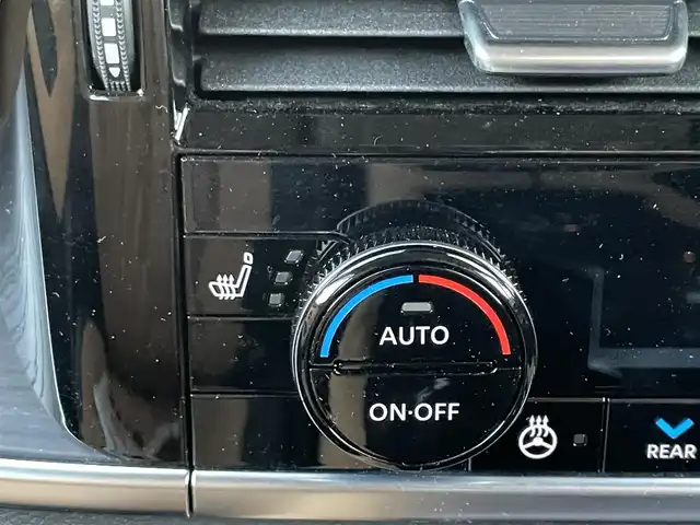 日産 エクストレイル G e－4ORCE 東京都 2023(令5)年 5.5万km ブリリアントホワイトパール/スーパーブラック 2トーン ワンオーナー/NISMOフロントリップスポイラー/NISMOスポーツマフラー/NISMOアンテナ・ピラー・バックドア・ウィングサイドガーニッシュ/純正ナビ/アラウンドビューカメラ/フルセグテレビ/Bluetooth/プロパイロット/ヘッドアップディスプレイ/インテリジェントルームミラー/ワイヤレスチャージ/ステアリングリモコン/ステアリングヒーター/シートヒーター/レザーシート/パワーシート/ETC2.0/前後コーナーセンサー/電動リアゲート/ルーフレール/リアフォグ/純正19インチアルミホイール/インテリジェントエマージェンシーブレーキ/インテリジェントクルーズコントロール/スペアキー