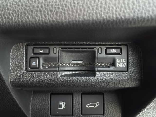 トヨタ クラウン スポーツ RS 佐賀県 2024(令6)年 0.3万km プレシャスホワイトパール ワンオーナー/純正ナビ/全方位カメラ、バックカメラ/フルセグテレビ・AM/FM/Bluetooth/オートエアコン/オートライト/クルーズコントロール/ETC/パワーシート/シートメモリ/パワーバックドア/オートブレーキホールド/ステアリングリモコン/ステアリングヒーター/パドルシフト/プッシュスタート/スマートキー/スペアキー/100V電源