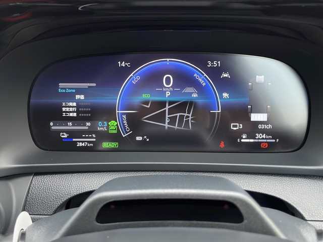 トヨタ クラウン スポーツ RS 佐賀県 2024(令6)年 0.3万km プレシャスホワイトパール ワンオーナー/純正ナビ/全方位カメラ、バックカメラ/フルセグテレビ・AM/FM/Bluetooth/オートエアコン/オートライト/クルーズコントロール/ETC/パワーシート/シートメモリ/パワーバックドア/オートブレーキホールド/ステアリングリモコン/ステアリングヒーター/パドルシフト/プッシュスタート/スマートキー/スペアキー/100V電源