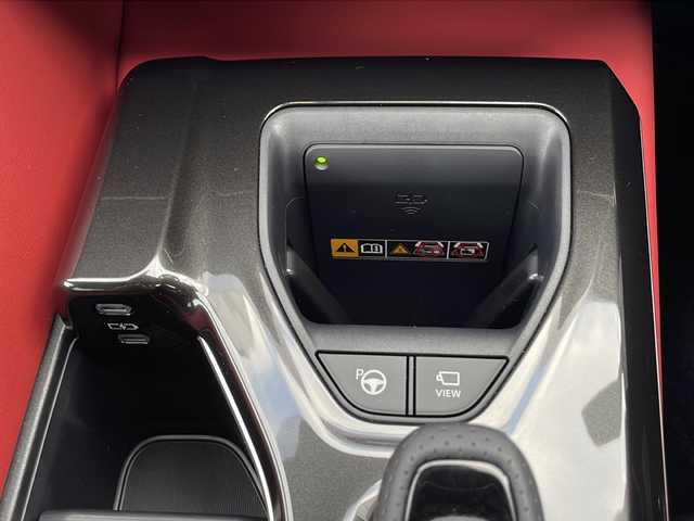 トヨタ クラウン スポーツ RS 佐賀県 2024(令6)年 0.3万km プレシャスホワイトパール ワンオーナー/純正ナビ/全方位カメラ、バックカメラ/フルセグテレビ・AM/FM/Bluetooth/オートエアコン/オートライト/クルーズコントロール/ETC/パワーシート/シートメモリ/パワーバックドア/オートブレーキホールド/ステアリングリモコン/ステアリングヒーター/パドルシフト/プッシュスタート/スマートキー/スペアキー/100V電源