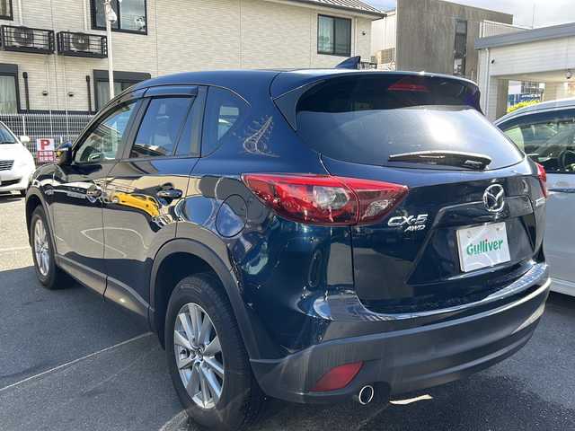 マツダ ＣＸ－５ XD 京都府 2015(平27)年 8.1万km ディープクリスタルブルーマイカ 純正ＳＤナビ　/フルセグＴＶ　/バックカメラ　/純正ＥＴＣ　/Ｗエアバッグ　/カーテンエアバッグ　/衝突軽減システム　/フルフラットシート/Ｂｌｕｅｔｏｏｔｈ　/アイドリングストップ　/ＵＳＢ　/Pスタート/スマートキー/パワーウィンドウ　/パワーステアリング/横滑り防止装置/ＴＣＳシステム/CD/純正フロアマット/前後コーナーセンサー