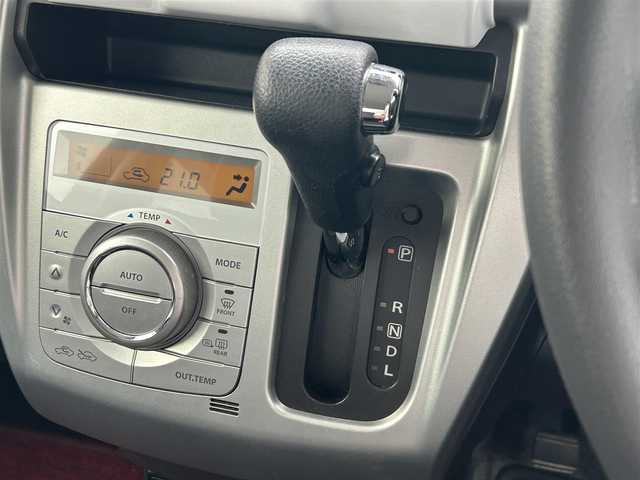 スズキ ハスラー G 滋賀県 2018(平30)年 8.9万km フェニックスレッドパール/ブルーイッシュブラックパール ガソリン（ハイブリッド）/2WD(FF)/CVT/７インチナビ【AVN138M】/(FM/AM/CD/ワンセグ/USB)/バックカメラ/積込夏タイヤ純正ホイール付き/プリクラッシュブレーキアシスト	/運転席・助手席シートヒーター/電動格納ミラー/アイドリングストップ/ハロゲンライト/ヘッドライトライトレベリング/フルオートエアコン/プッシュスタート/スマートキー/スペアキー/純正フロアマット/ドアバイザー
