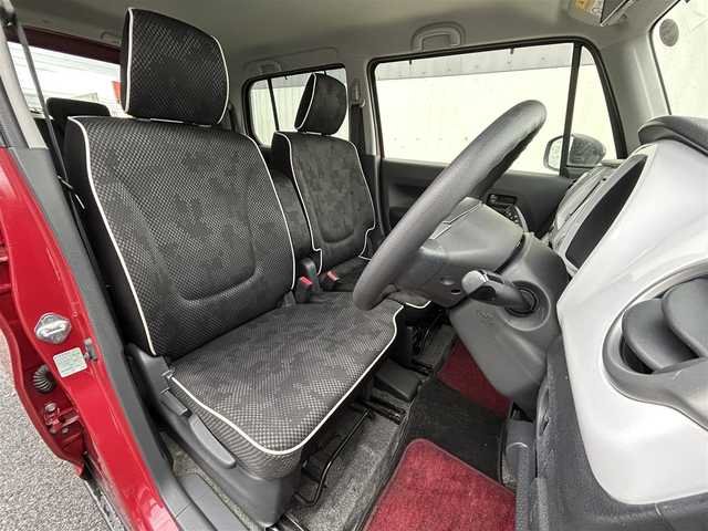 スズキ ハスラー G 滋賀県 2018(平30)年 8.9万km フェニックスレッドパール/ブルーイッシュブラックパール ガソリン（ハイブリッド）/2WD(FF)/CVT/７インチナビ【AVN138M】/(FM/AM/CD/ワンセグ/USB)/バックカメラ/積込夏タイヤ純正ホイール付き/プリクラッシュブレーキアシスト	/運転席・助手席シートヒーター/電動格納ミラー/アイドリングストップ/ハロゲンライト/ヘッドライトライトレベリング/フルオートエアコン/プッシュスタート/スマートキー/スペアキー/純正フロアマット/ドアバイザー