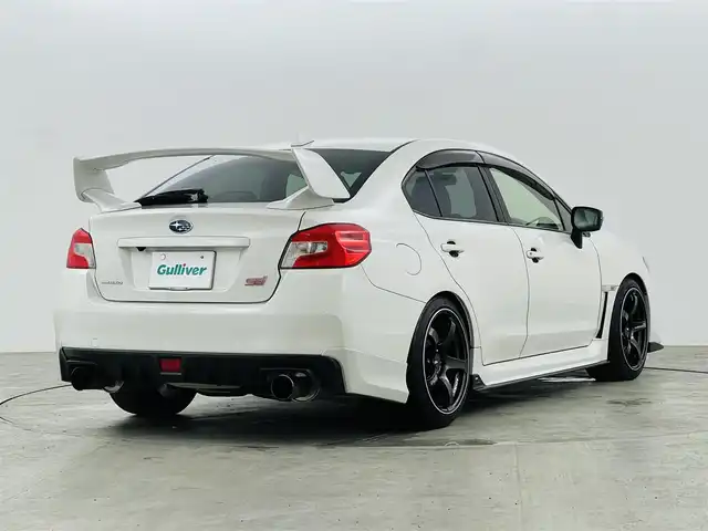 スバル ＷＲＸ ＳＴＩ STI タイプS 福島県 2015(平27)年 10.6万km クリスタルホワイトP ＳＴＩフルエアロ　/４ＷＤ　/バックカメラ　/ドラレコ　/メモリナビゲーション　/【AM/FM/DVD/CD/Bluetooth/フルセグ】/ハーフレザーシート　/プッシュスタート　/・スマートキー　/ＬＥＤライト　/・オートライト　/・フォグライト　/純正フロアマット　/ステアリングスイッチ/・革巻きステアリング/取扱説明書/・保証書