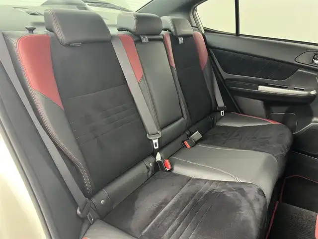 スバル ＷＲＸ ＳＴＩ STI タイプS 福島県 2015(平27)年 10.6万km クリスタルホワイトP ＳＴＩフルエアロ　/４ＷＤ　/バックカメラ　/ドラレコ　/メモリナビゲーション　/【AM/FM/DVD/CD/Bluetooth/フルセグ】/ハーフレザーシート　/プッシュスタート　/・スマートキー　/ＬＥＤライト　/・オートライト　/・フォグライト　/純正フロアマット　/ステアリングスイッチ/・革巻きステアリング/取扱説明書/・保証書