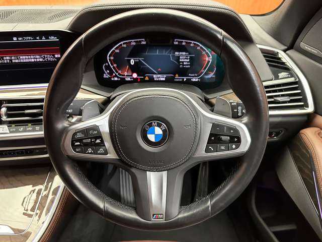 ＢＭＷ ＢＭＷ Ｘ５ xDrive 40d Mスポーツ 千葉県 2023(令5)年 2.2万km ミネラルホワイト ７人乗り　/パノラマＳＲ　/純正ナビ　/３６０°カメラ　/ＡＣＣ　/ＢＳＭ　/ＨＵＤ　/茶革　/シートヒーター　/ベンチレーター　/マッサージ機能付き　/ＬＥＤヘッドライト　/ハイビームアシスト　/電動リアゲート