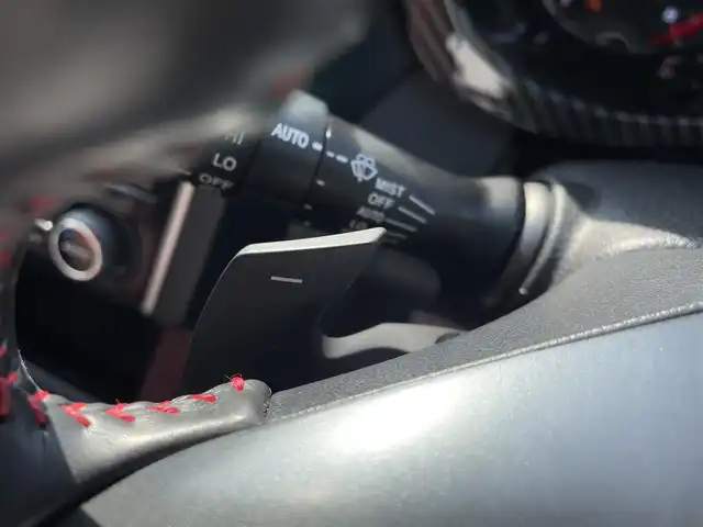 スバル レヴォーグ 1．6STIスポーツアイサイト 千葉県 2018(平30)年 5.6万km WRブルーパール STiエアロ/BLITZ車高調/専用レザーシート/アイサイト/・衝突軽減ブレーキ/・レーンキープアシスト/・アイサイトツーリングアシスト/・アダプティブクルーズコントロール/アイサイトセイフティープラス/・スバルリヤビークルディテクション/・ハイビームアシスト/・フロント＆サイドビューモニター/・スマートリヤビューミラー/純正8インチSDナビ【CN-LR830D】/・CD/DVD/MSV/Bluetooth/フルセグ/バックカメラ/前席パワーシート/前席シートヒーター/スマートキー/コーナーセンサー/純正ドライブレコーダー/ETC/純正18インチアルミホイール/純正LEDヘッドライト/フォグランプ/パドルシフト/サイド＆カーテンエアバッグ/iso＆取扱説明書