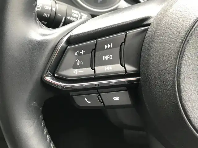 マツダ ＣＸ－５ XD Lパッケージ 富山県 2018(平30)年 8.5万km ソウルレッドクリスタルM 4WD/BOSEサウンド/純正ナビ/フルセグTV/Bluetooth/全周囲カメラ/ドライブレコーダー/衝突被害軽減ブレーキ/コーナーセンサー/レーンキープアシスト/レーダークルーズコントロール/ブラインドスポットモニター/レザーシート/パワーシート/シートヒーター/パワーシート/革巻きステアリング/ステアリングスイッチ/ETC