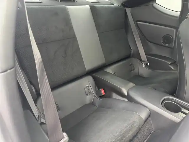 トヨタ ８６ GT LTD ハイパーパフォーマ 愛知県 2017(平29)年 1.4万km クリスタルホワイトパール 6速MT/寒冷地仕様/TRDエアロ/　　・LEDライト付フロントスポイラー/　　・サイドスカート/　　・リヤバンパースポイラー/　　・エアロタービュレーター（前後）/トランクスポイラー/BLITZ車高調/BLITZ4本出しマフラー/WORK19インチアルミホイール/LEDヘッドライト/ハイパフォーマンスパッケージ/　　・ブレンボブレーキシステム/　　・ブレンボキャリパー/　　・内装色タン＆ブラック/　　・ハーフレザーシート（アルカンターラ＋本革）/　　・シートヒーター（前席）/カロッツェリア7型ワイドサイバーナビ/フルセグTV/Bluetooth対応/ETC/スマートキー