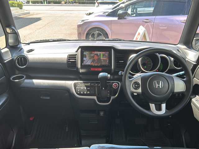 ホンダ Ｎ ＢＯＸ G SSパッケージ 福井県 2013(平25)年 11.2万km クリスタルブラックパール スマートキー/プッシュスタート/アイドリングストップ/ETC/前後ドライブレコーダー/社外ナビ/フルセグTV/ステアリングスイッチ/両側パワースライドドア/純正LEDヘッドライト/オートライト/電動格納ミラー/横滑り防止/純正フロアマット/純正ドアバイザー