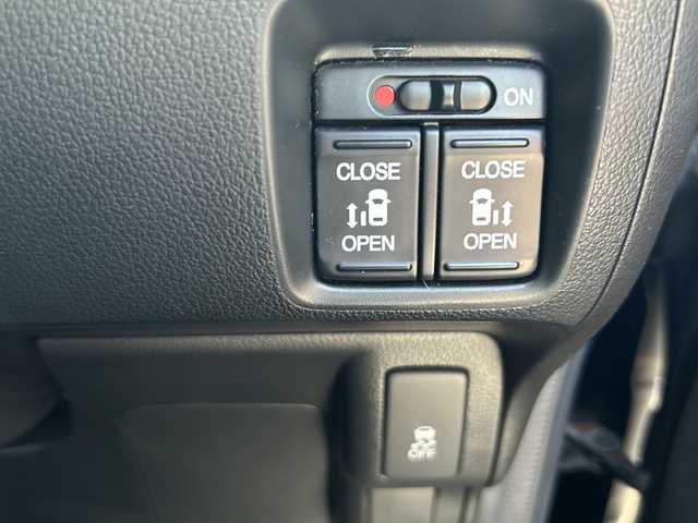 ホンダ Ｎ ＢＯＸ G SSパッケージ 福井県 2013(平25)年 11.2万km クリスタルブラックパール スマートキー/プッシュスタート/アイドリングストップ/ETC/前後ドライブレコーダー/社外ナビ/フルセグTV/ステアリングスイッチ/両側パワースライドドア/純正LEDヘッドライト/オートライト/電動格納ミラー/横滑り防止/純正フロアマット/純正ドアバイザー