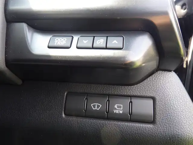 レクサス ＵＸ 250h バージョンC 千葉県 2019(令1)年 2.1万km ブラック Lexus Safety System+/・プリクラッシュセーフティ/・レーンディパーチャーアラート/・オートハイビーム/・レーダークルーズコントロール/・ブラインドスポットモニター/・RCTA（リヤクロストラフィックアラート）/パワーバックドア/前席パワーシート/シートヒーター/純正SDナビ/地デジTV/【DVD/CD再生機能　Bluetooth接続】/パノラミックビューモニター/リバース連動ドアミラー（左/右）/ドライブレコーダー（DRT-H68A）/革巻きステアリング/ステアリングヒーター/ステアリングスイッチ/パドルシフト/ETC（2.0）/LEDヘッドライト/フォグライト/ウインカーミラー/クリアランスソナー/純正17インチアルミホイル/サイド/カーテンエアバッグ/スマートキー