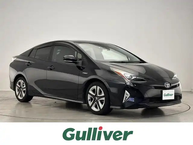 トヨタ プリウス A ツーリングセレクション 滋賀県 2016(平28)年 7.3万km アティチュードブラックマイカ 純正9インチナビ(フルセグ/DVD/Bluetooth)/ＢＳＭ/ＥＴＣ/レーダークルーズコントロール/バックカメラ/前方ドライブレコーダー/オートライト/オートハイビーム/ヘッドアップディスプレイ/前後クリアランスソナー/LED/レーンキープアシスト/横滑り防止装置/衝突軽減システム/プッシュスタート/スマートキー×2